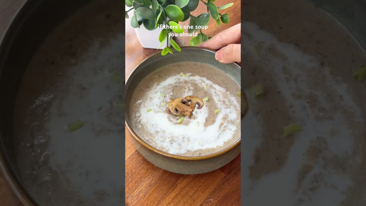Easiest mushroom soup to make - a recipe you should definitely learn! #mushroomsoup