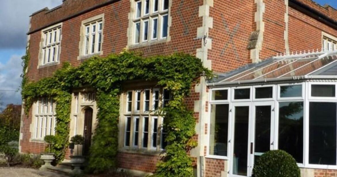 Berkshire Michelin-star restaurant L'Ortolan on the market for £1.25m