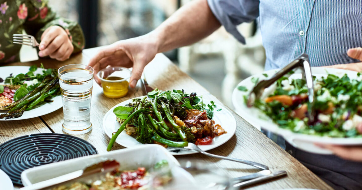 Healthy eating increases odds of reaching 70 without chronic disease, study says Healthy eating increases odds of reaching 70 without chronic disease, study says