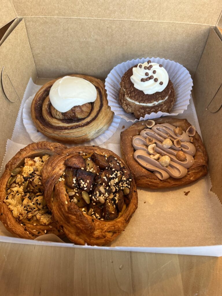 Fat Peach & Novel Pizza