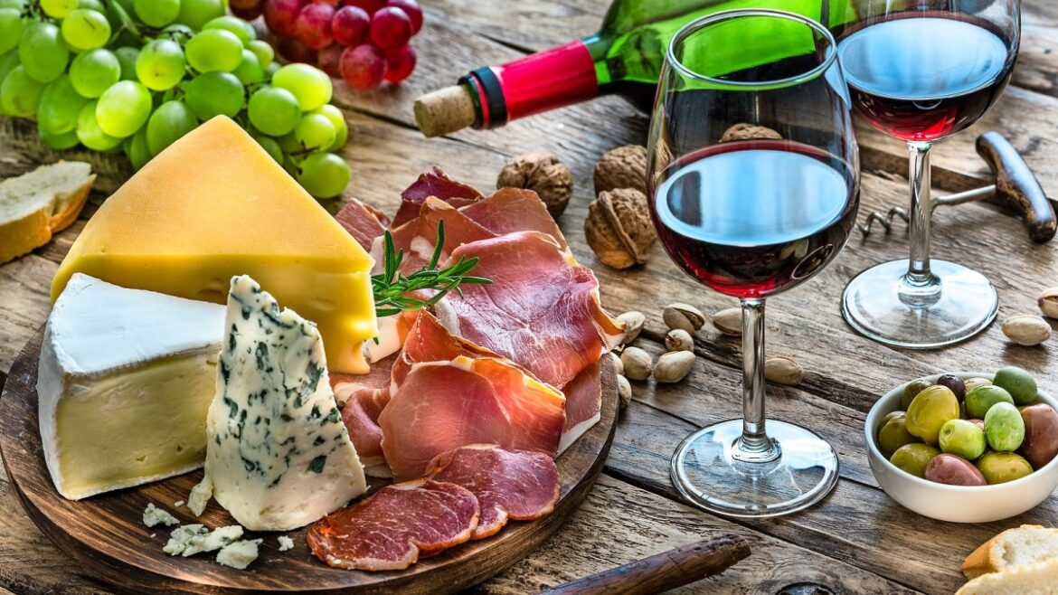 French hearts battered by drinking, smoking and lack of exercise French hearts battered by drinking, smoking and lack of exercise