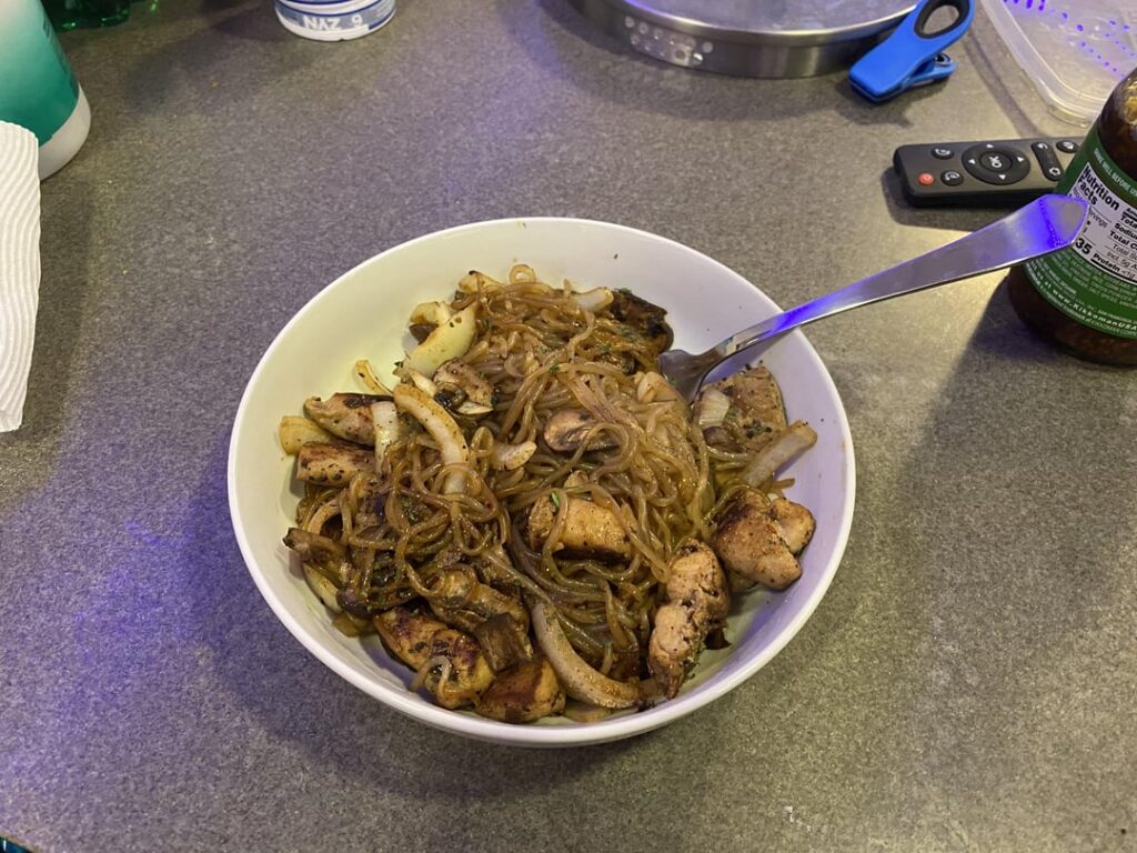Chicken and mushroom teriyaki stir fry (469 cals, 46g protein)