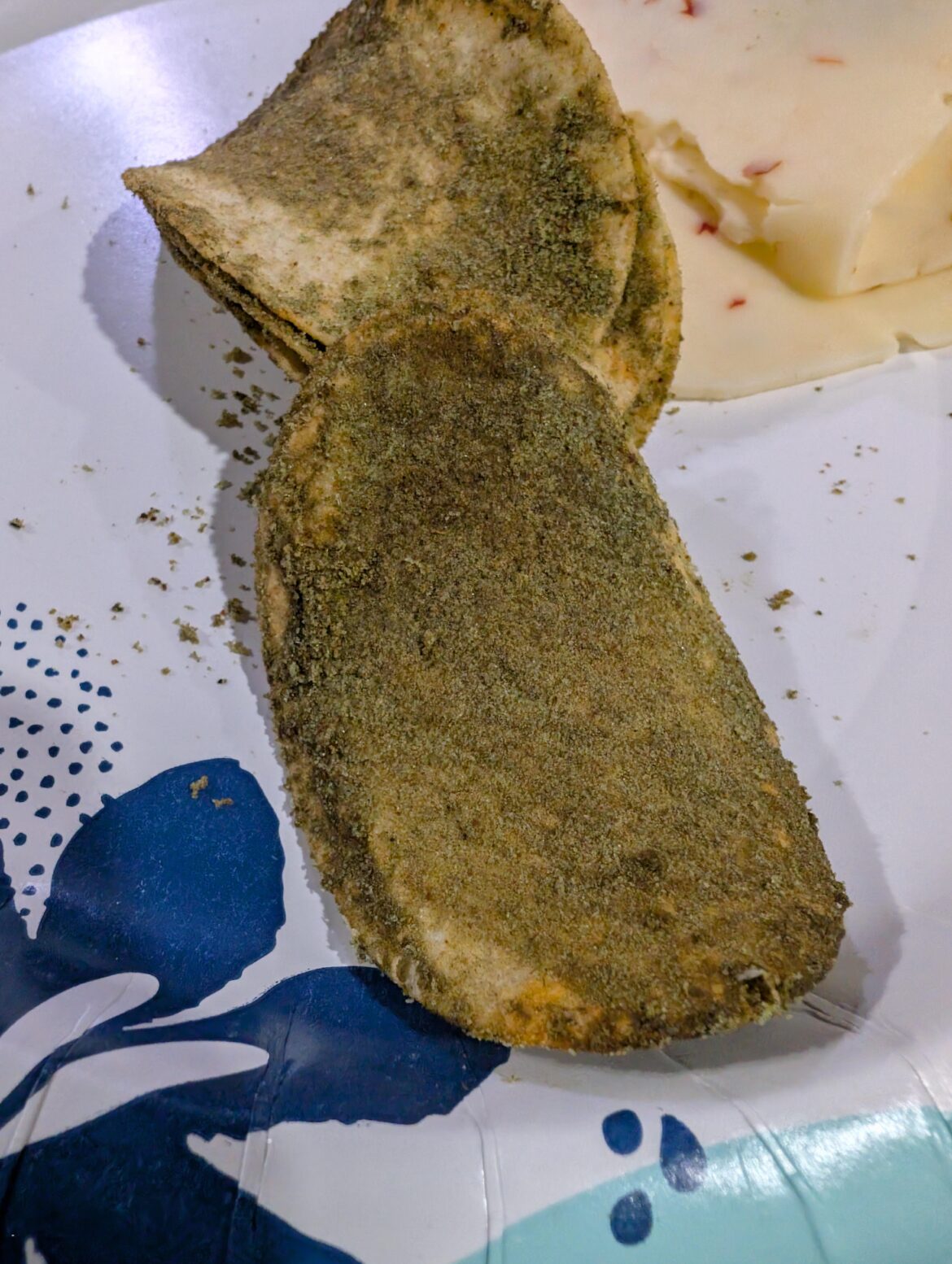 Pringles trying to kill me with the Hot Ones seasoning!