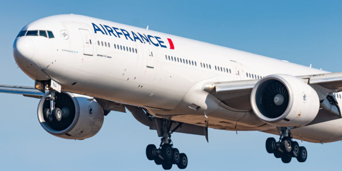 Air France Trials 'Buy on Board' Catering Service on Select Routes from January 2025