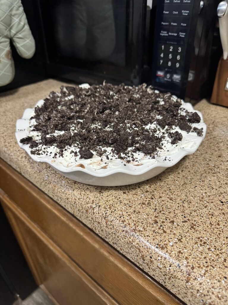Oreo chocolate pudding pie