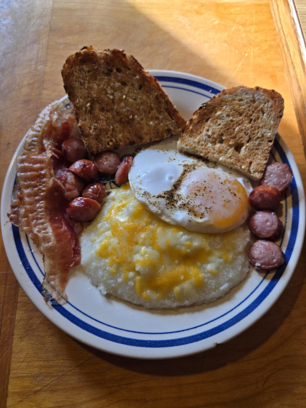 Cheesy grits with a duck egg