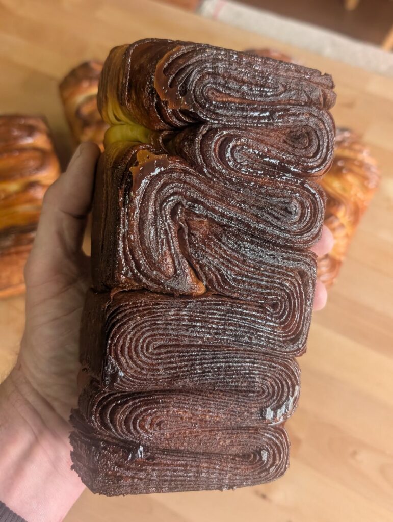 Oh my lamination! Check out my Brioche Feuilletée bottom