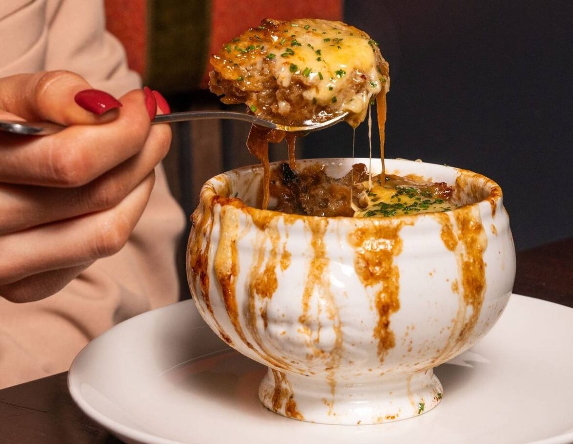 This French Brasserie Could (Possibly) Serve The Cheesiest French Onion Soup In Glasgow