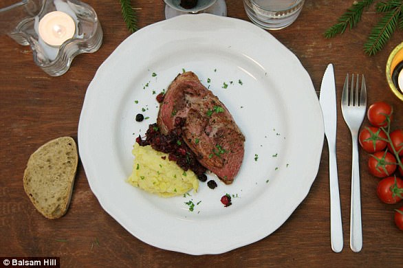 We eat duck breast with mashed potatoes, washed down with a generous glass of red wine