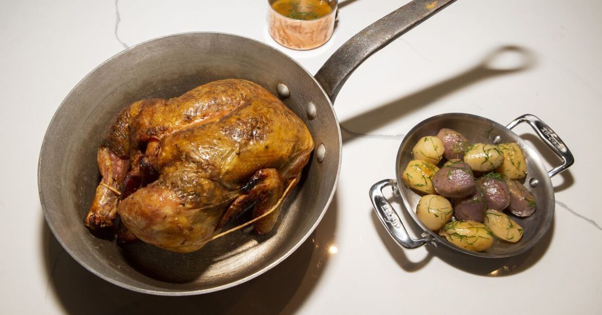 Robert et Fils French restaurant is open in North Center