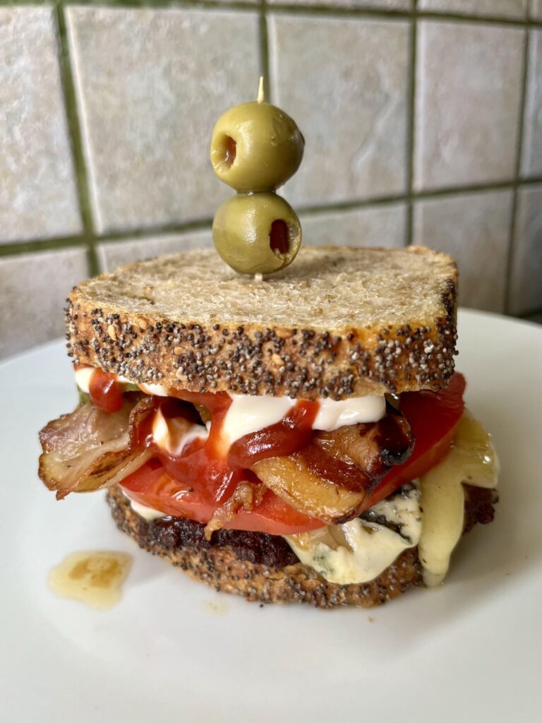 A sourdough single cheeseburger | The Fat Chamois