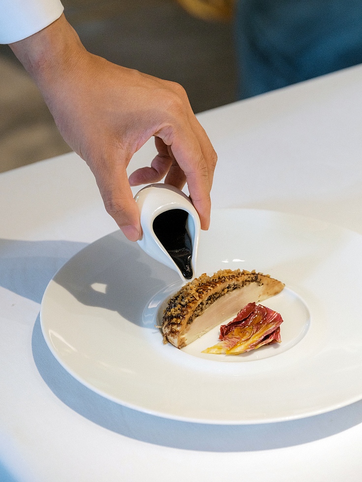 Not in the mood to cook? Come enjoy Chef Charles Degrendele’s dishes at Le Beaulieu in Hanoi. (© Linh Pham/ MICHELIN Guide Vietnam)