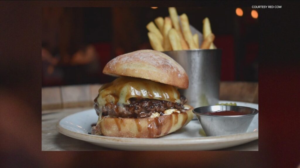 How to make Red Cow’s Mediterranean Steak Bowl How to make Red Cow's Mediterranean Steak Bowl