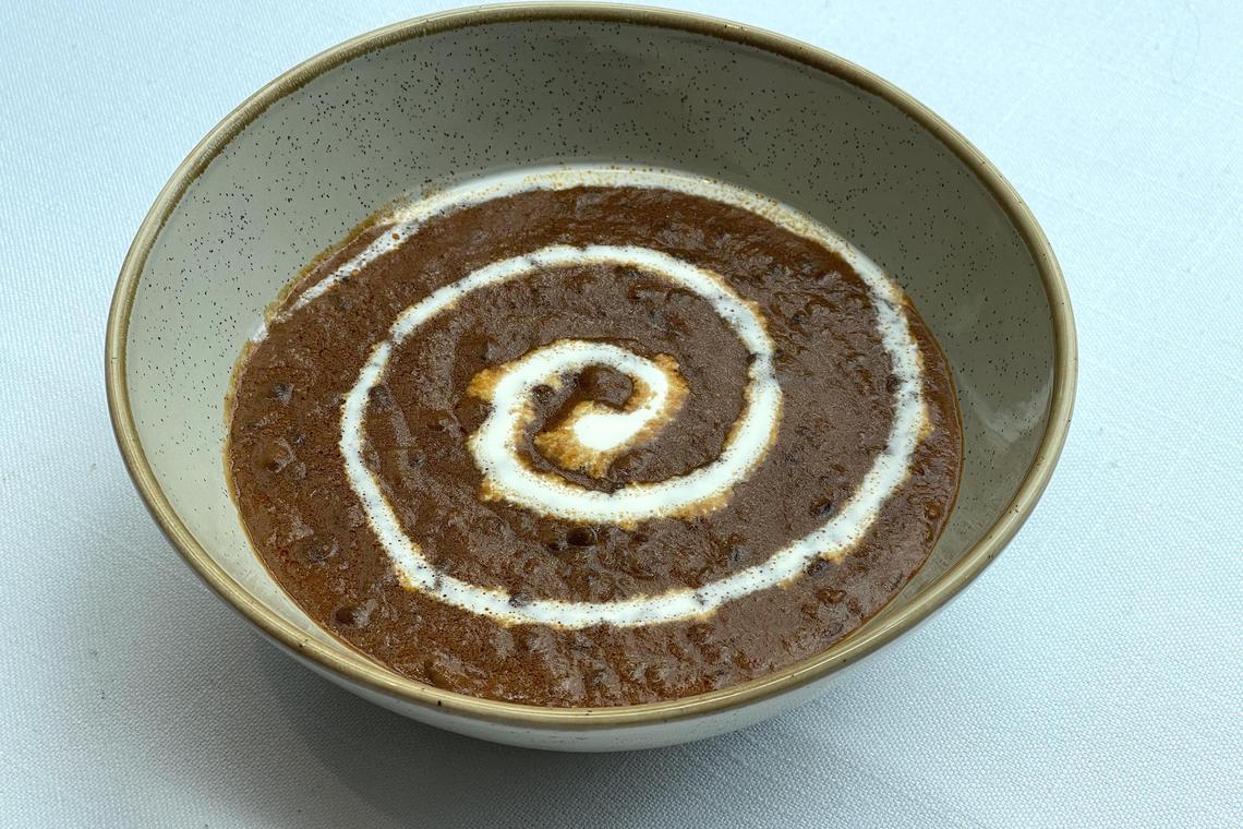 hkpicks09 - Dal E-Sansara at Sansara. 

Byline: Hedy Khoo