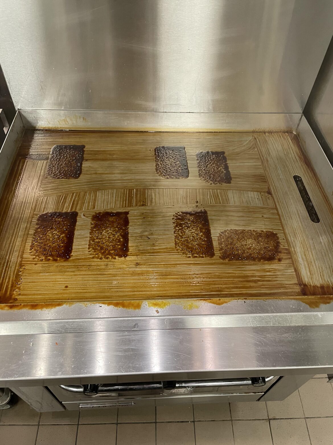 Weird marks while cleaning the flattop?