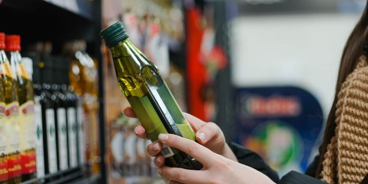 Why have olive oil prices shot up in France? How long will it last? Why have olive oil prices shot up in France? How long will it last?