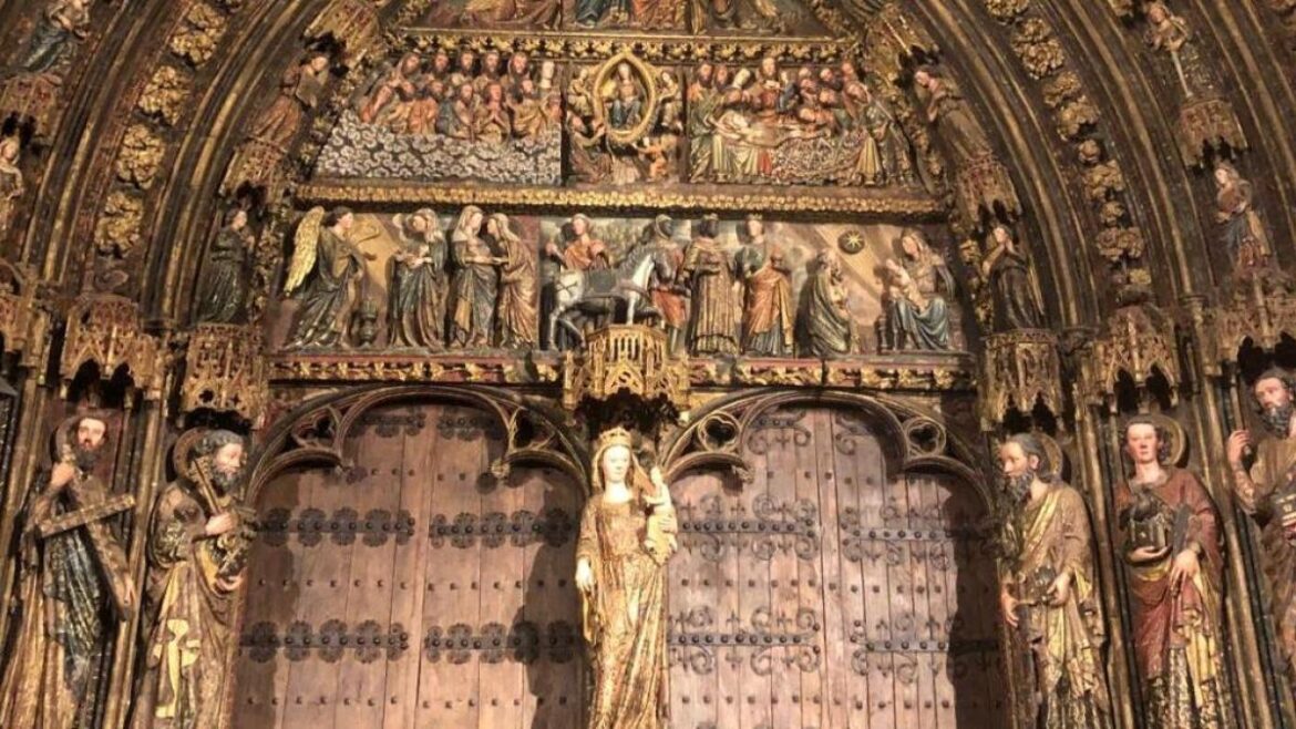 Route through Laguardia (Logroño), land of wines in Spain