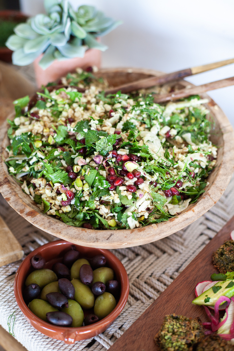 Cauliflower Tabbouleh with Pomegranates, Pistachios, and Fennel - A healthy and easy spin on the traditional mediterranean salad