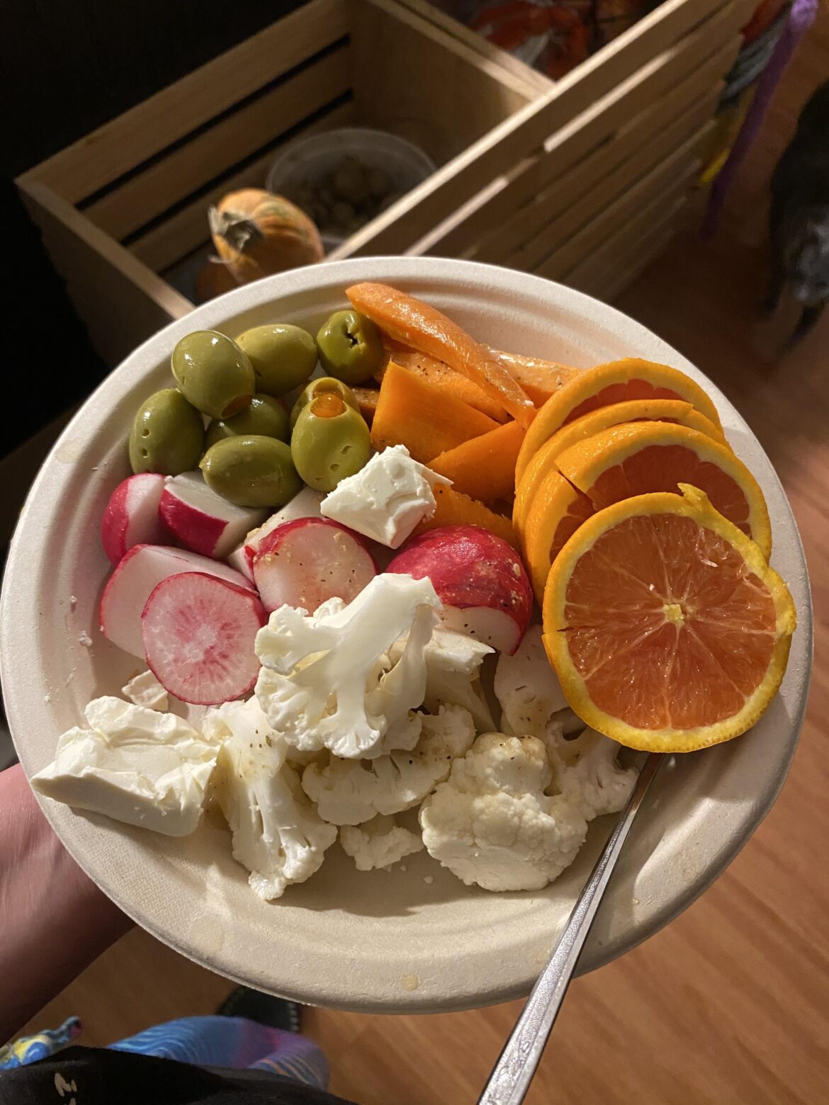 325 cal dinner plate