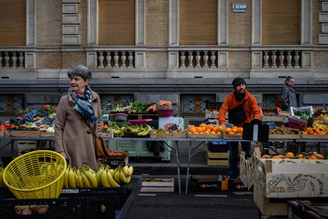 A market on Boulevard de Strasbourg, Toulouse, in December 2023.