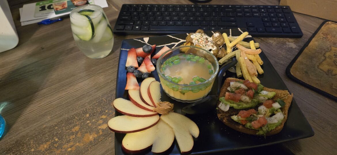 336 calorie dinner with 143 calories worth of cucumber mule because i just wanted to have enough for a taste.