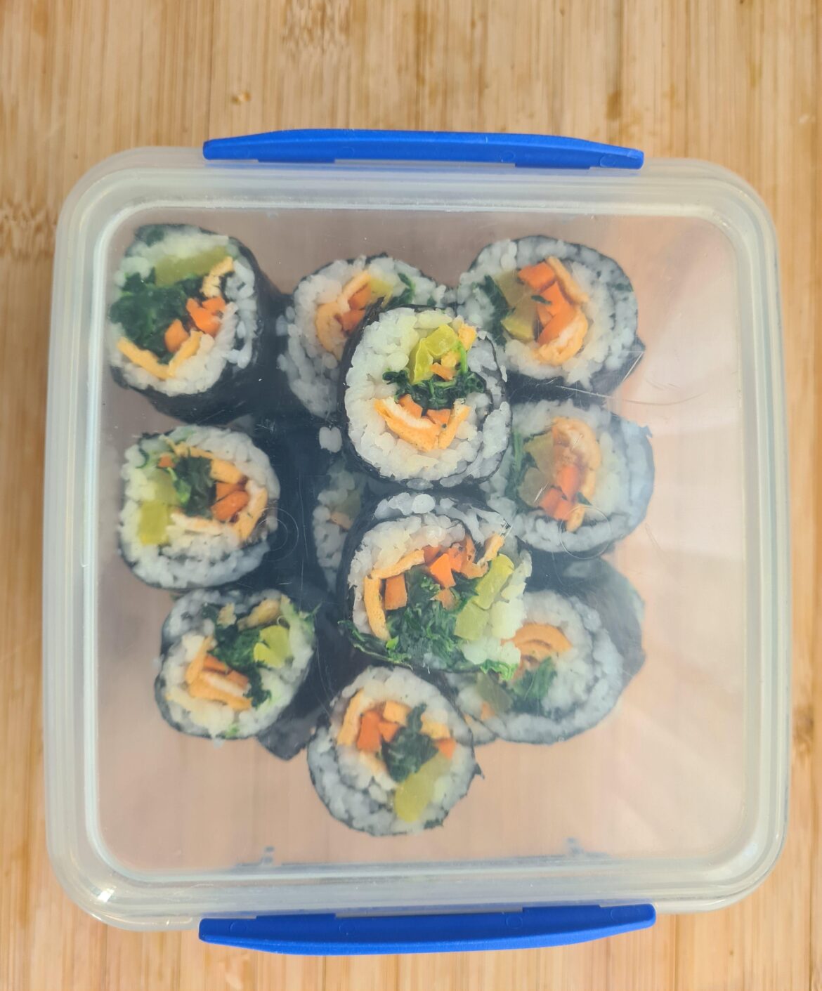 Thank you to everyone who helped me cut kimbap correctly!