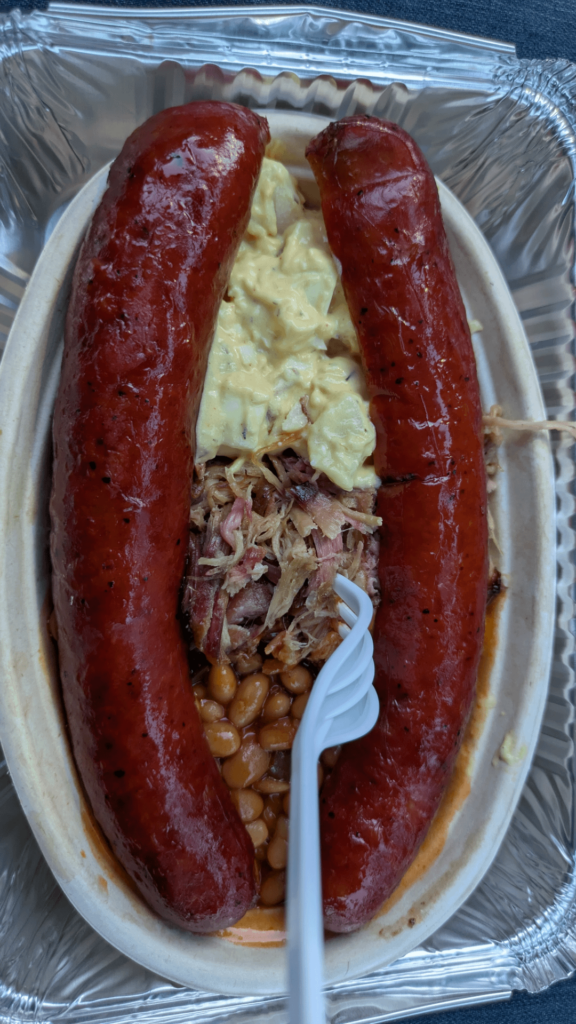 "the boat" BBQ split, bbq2u, gig harbor, WA. $13.25 + tax