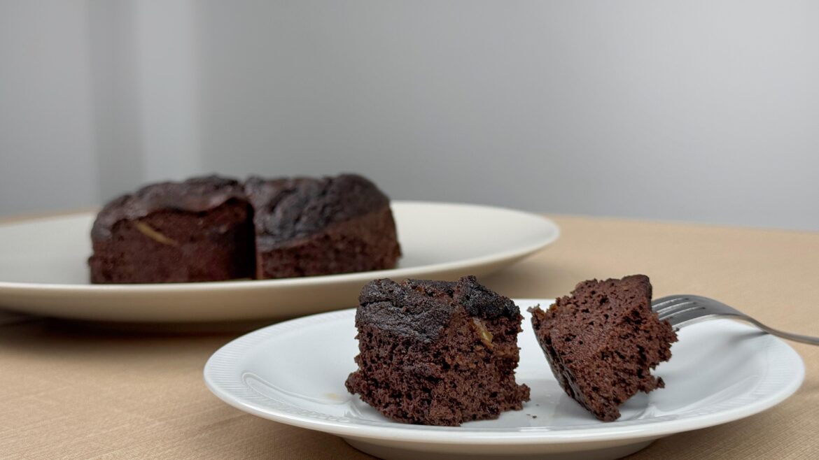 My new favorite apple cake—no sugar, no flour!