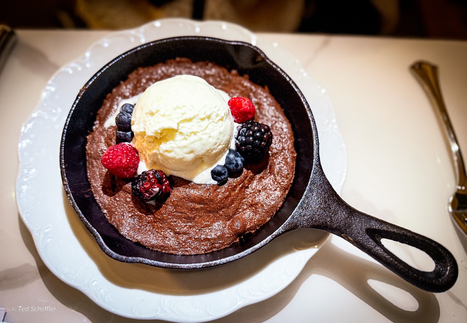 Fondant au Chocolat Noir at Le Depot Brasserie 