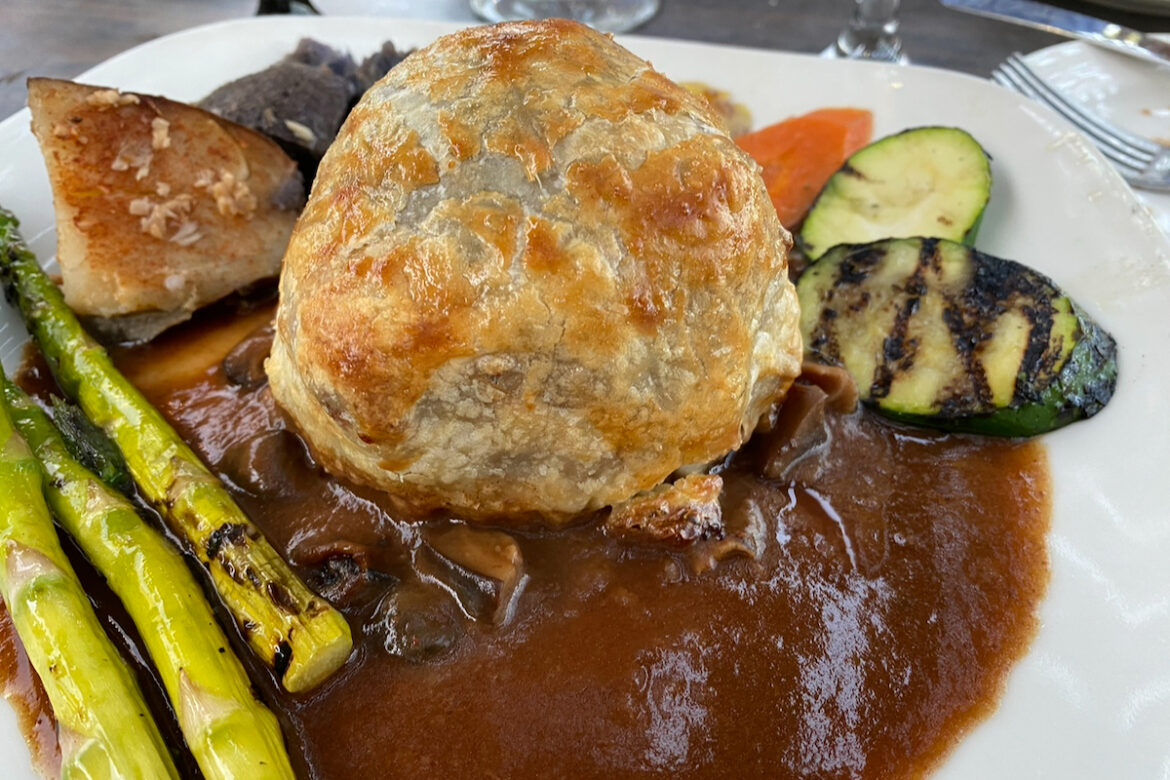 Papillon provides Fremont with a taste of France