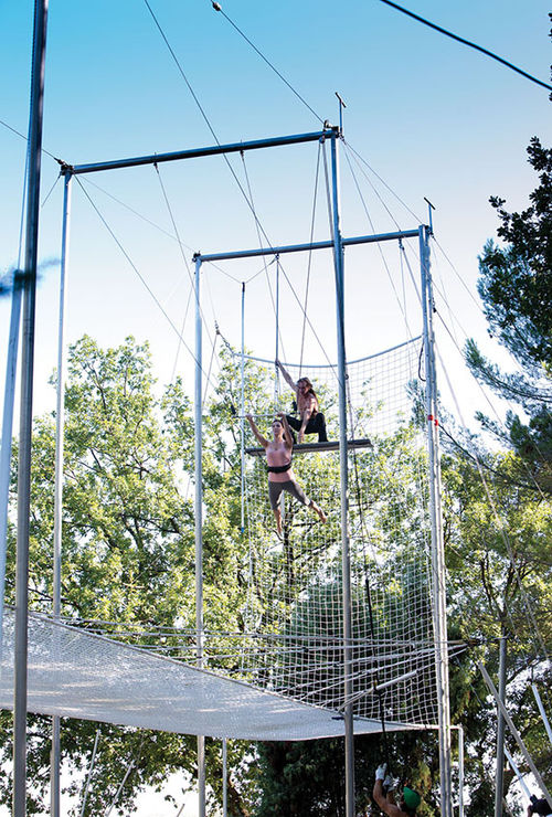 CREACTIVE by Cirque du Soleil at Club Med Opio enables guests of all ages to participate in artistic and acrobatic activities.