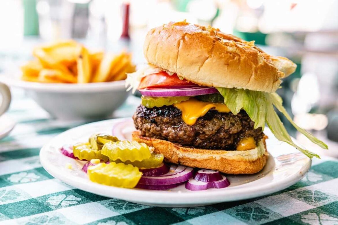 Where To Get A Great, No-Fuss Burger In NYC - The Infatuation