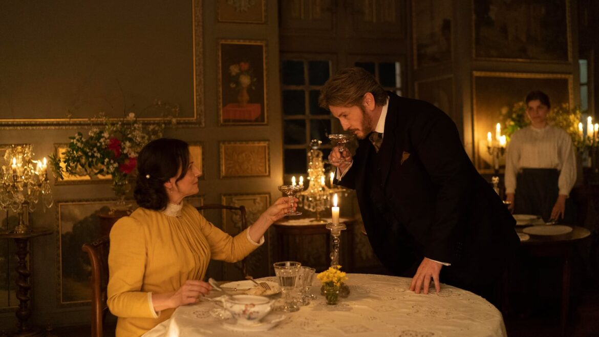 Juliette Binoche shines in Tran Anh Hung’s The Taste of Things Juliette Binoche and Benoît Magime in Tran Anh Hung's "The Taste of Things."