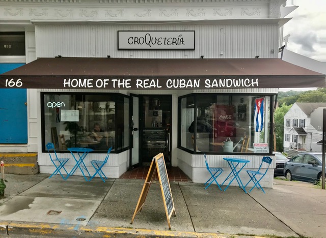 croqueteria-exterior-sleepy-hollow