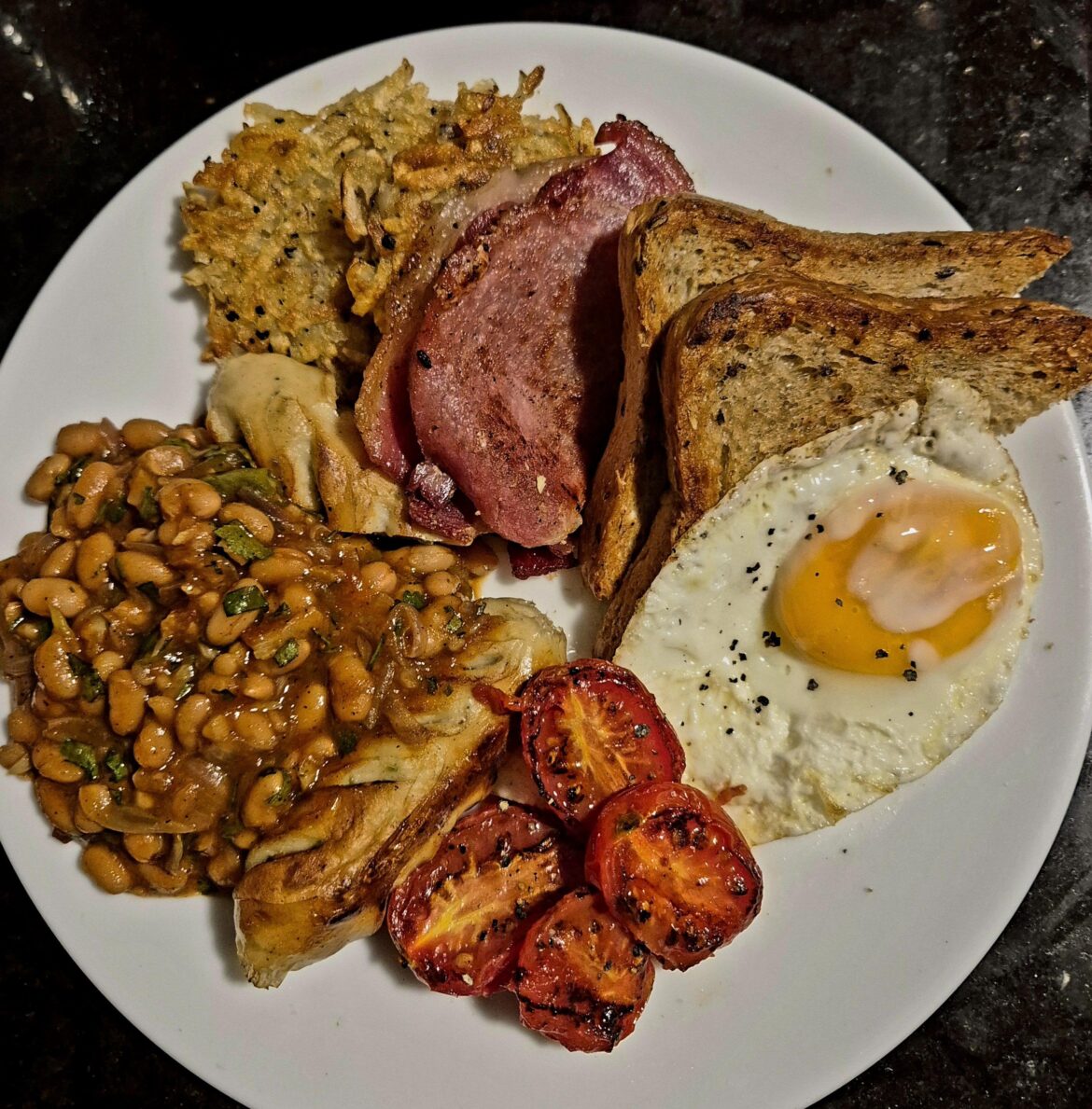 Sending you all a fryup post card from Nuwara Eliya, Sri Lanka