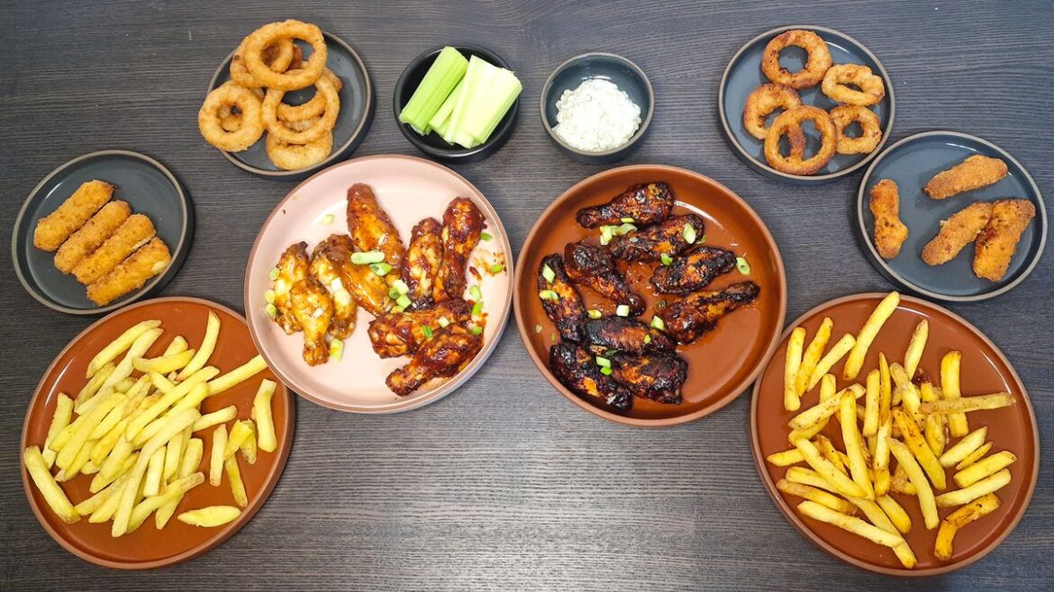 I made my favorite Super Bowl appetizers in the air fryer vs the oven — here’s the winner I cooked my favorite Super Bowl appetizers in the air fryer vs the oven