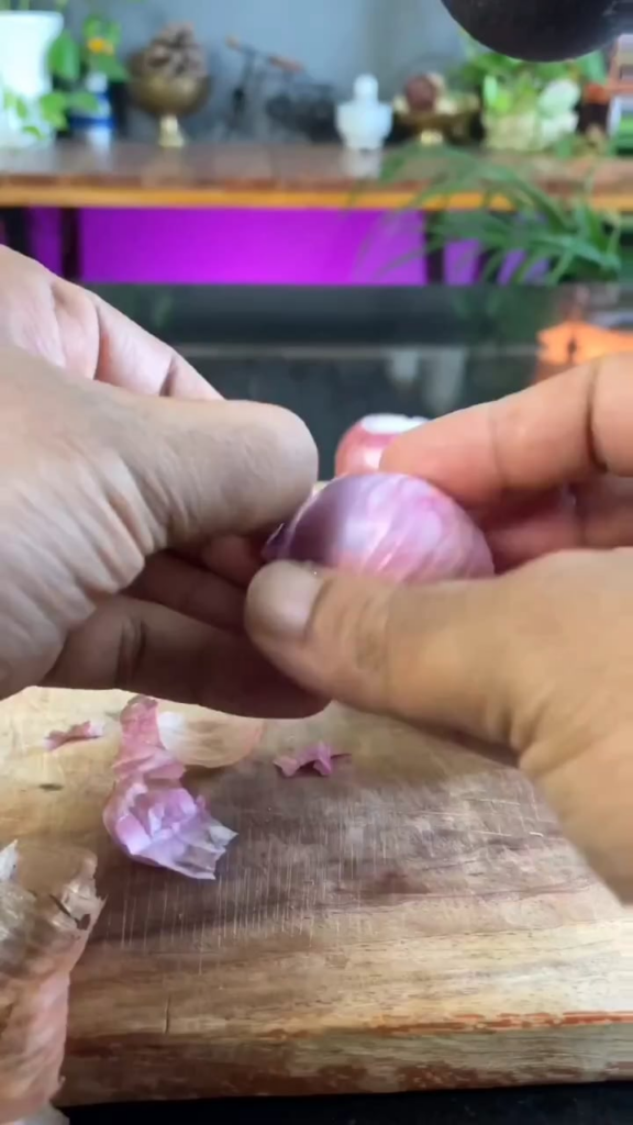 Who likes pickled onions?