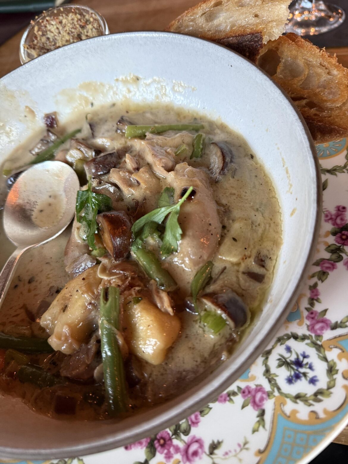 Hopfields Rabbit & Dumplings