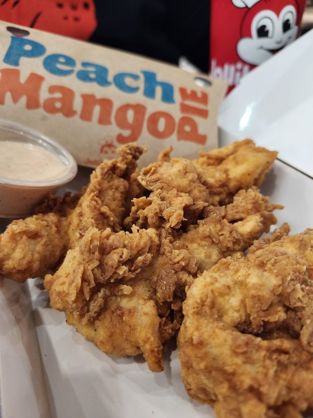 Post-tender trip, the peach mango pie remains my "most craveable" item at Jollibee, one of the few restaurants I'd actually been to before this whole adventure started. If I were to go back for chicken, I'd stick with the bone-in option. (Amy Drew Thompson/Orlando Sentinel)