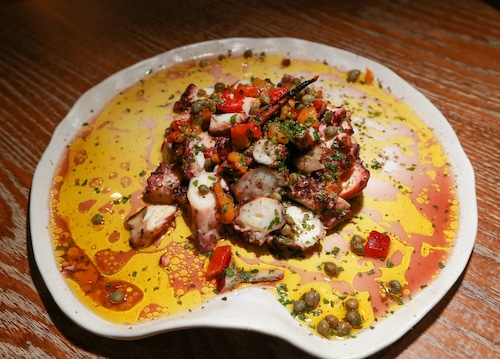 Naxos Estiatorio restaurant