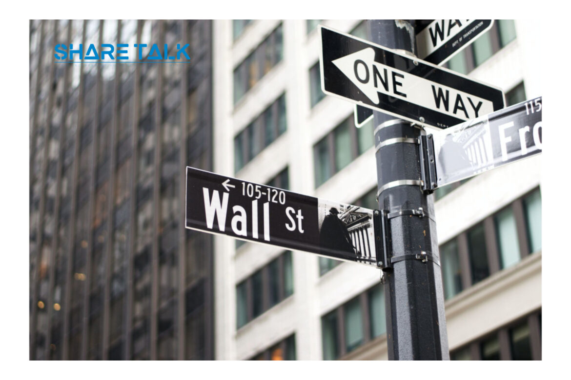 Wall Street Slumps as Trump Threatens 200% Tariffs on French Wine