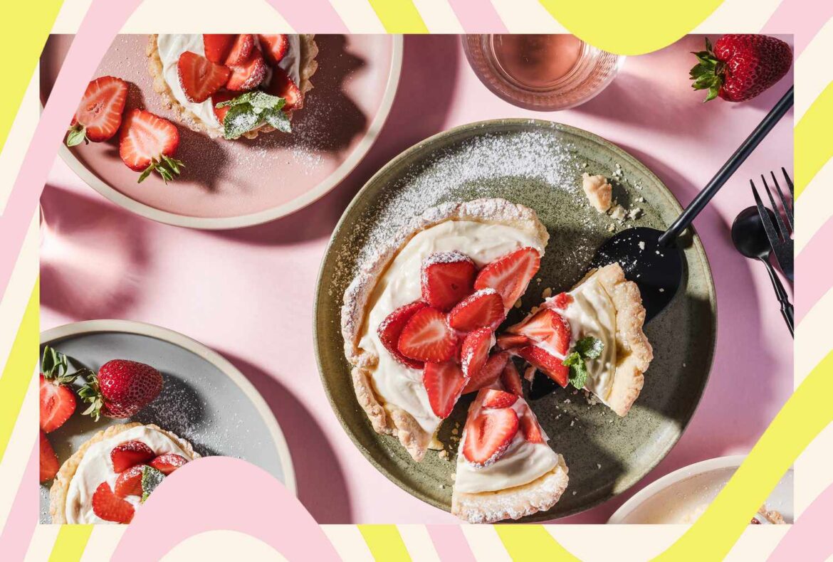 Natural Sugars vs. Added Sugars: What Are the Differences? Natural Sugars vs. Added Sugars: What Are the Differences?