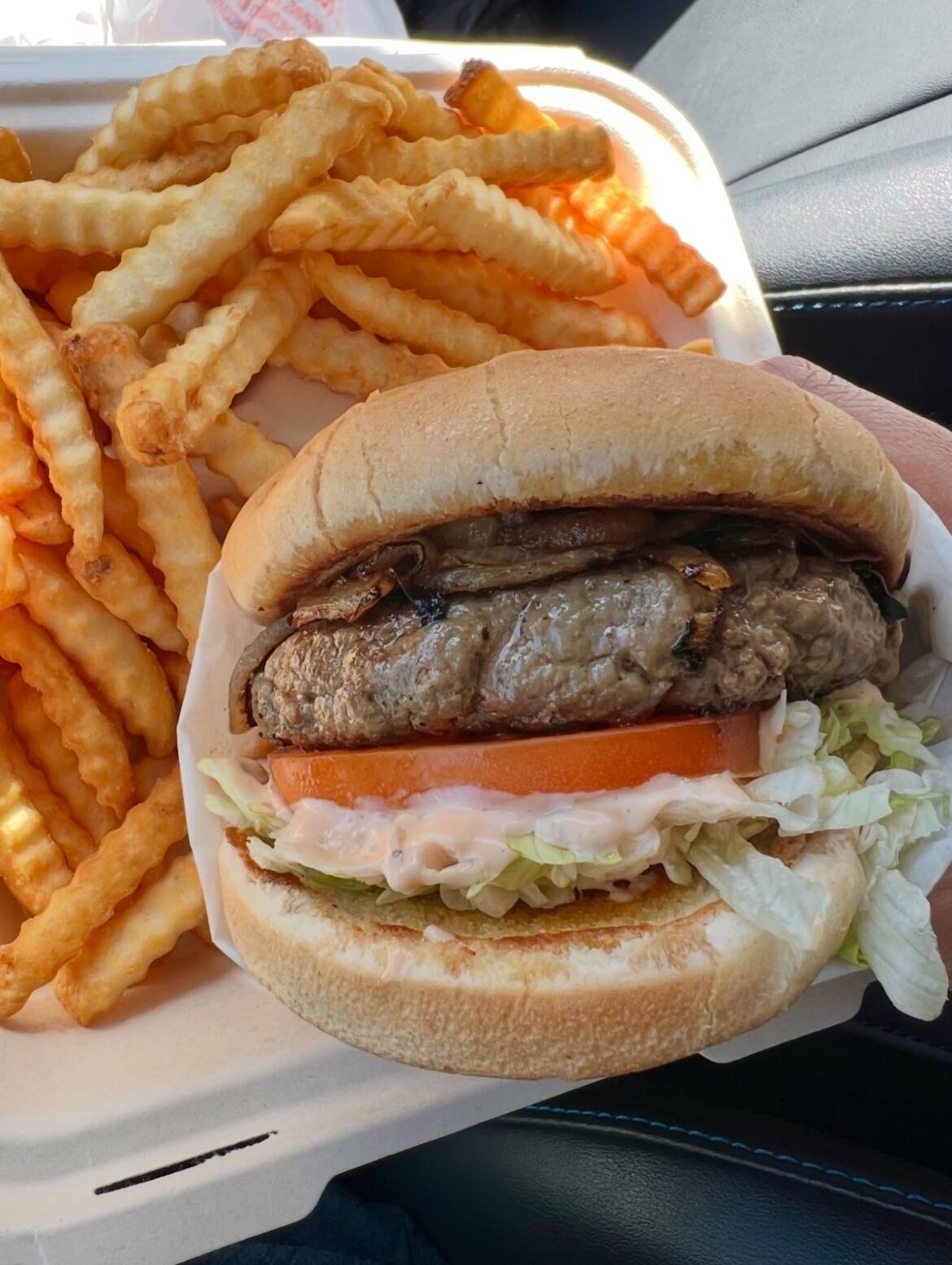 I’m here to confirm that Super Burger is still around and still super. $12 for the combo (with a coke)