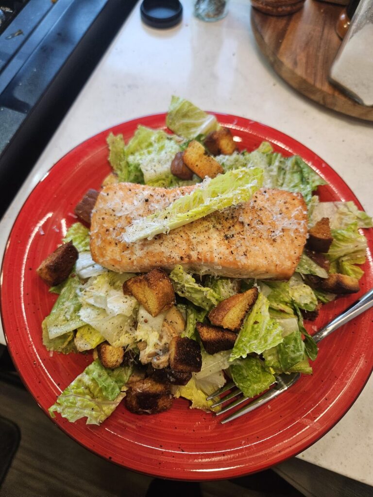 How many calories for ceaser salad with salmon?