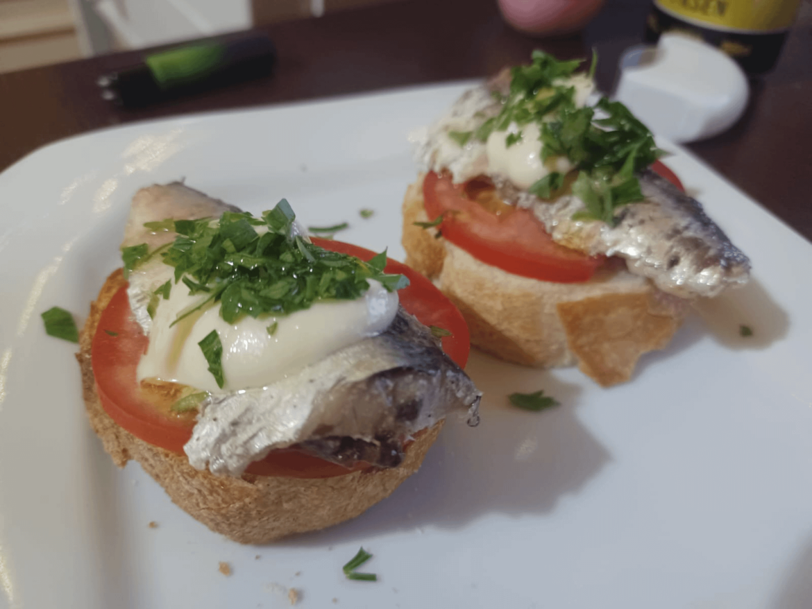 How did i sleep so much on canned sardines? Changed my life.