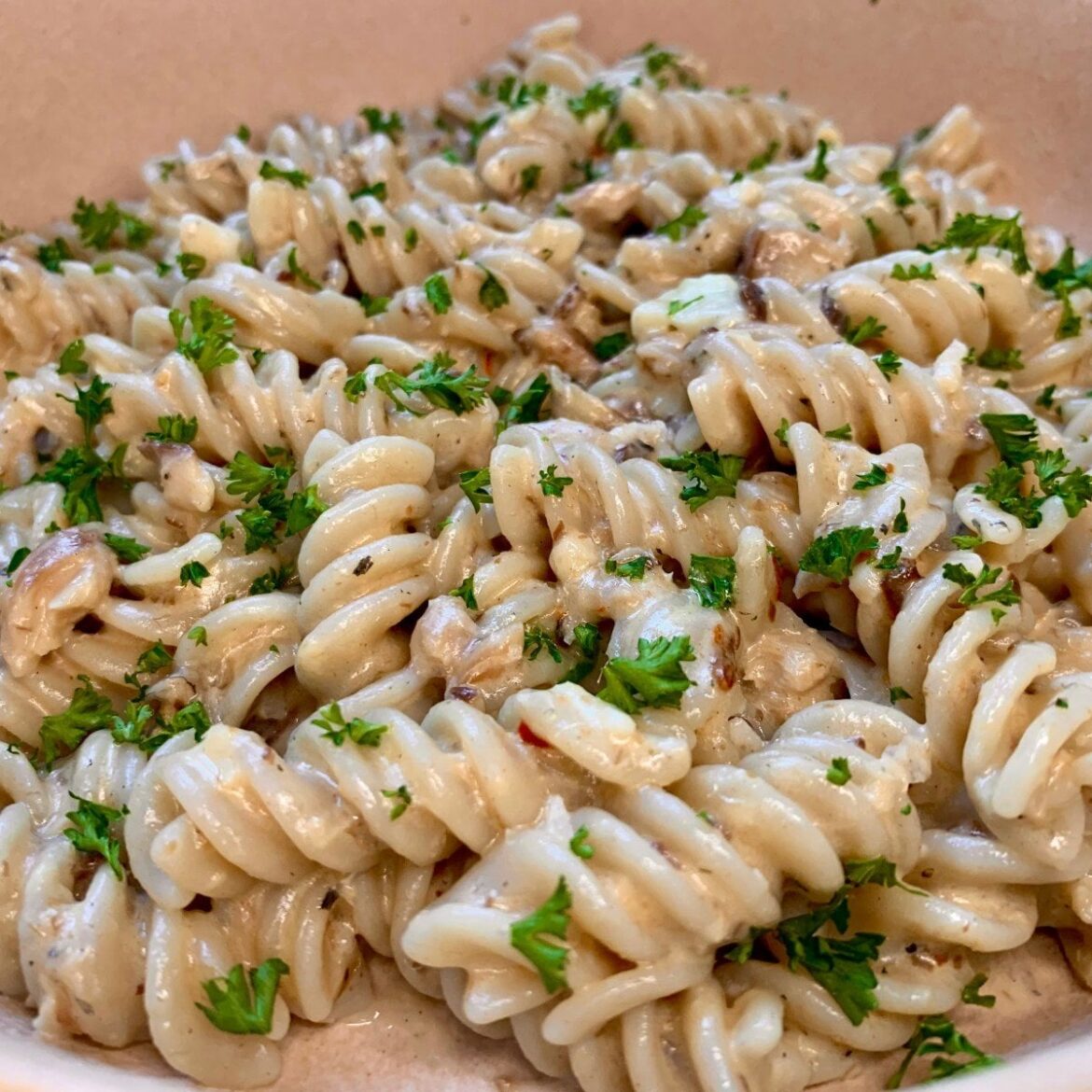 Creamy sardine pasta