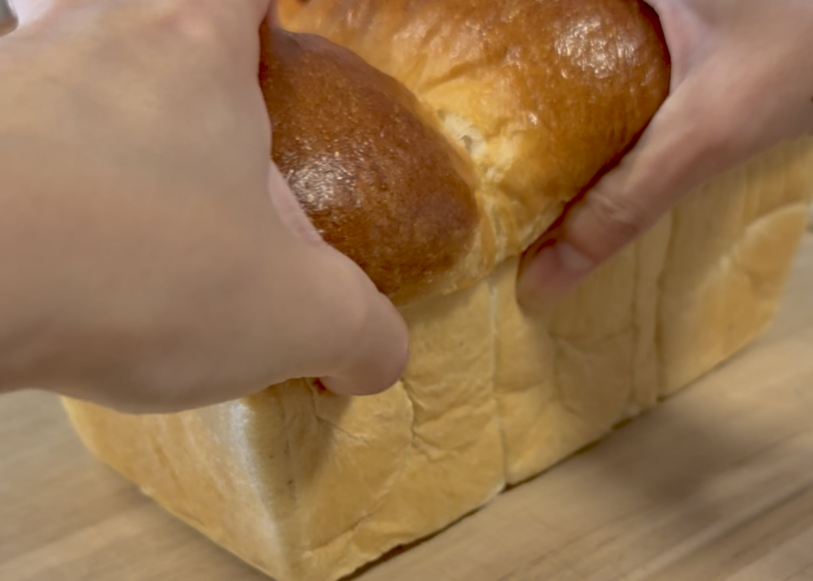 Sourdough Shokupan (Milk Bread) 76% Hydration