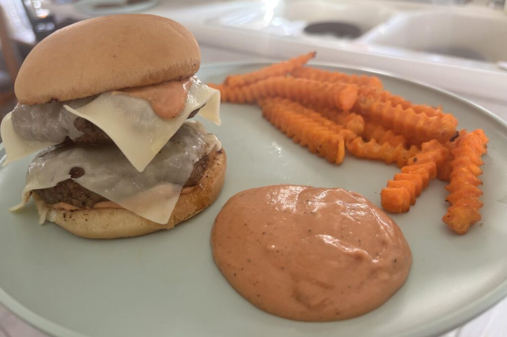 another successful comfort meal 🤤 789 cals 64g of protein