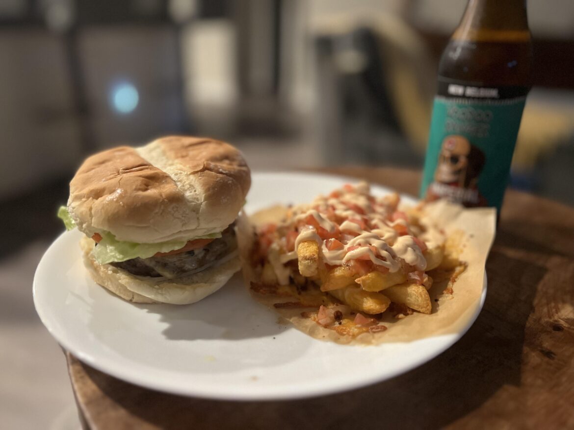 Voodoo Ranger, pepper jack cheeseburger and cheese fries