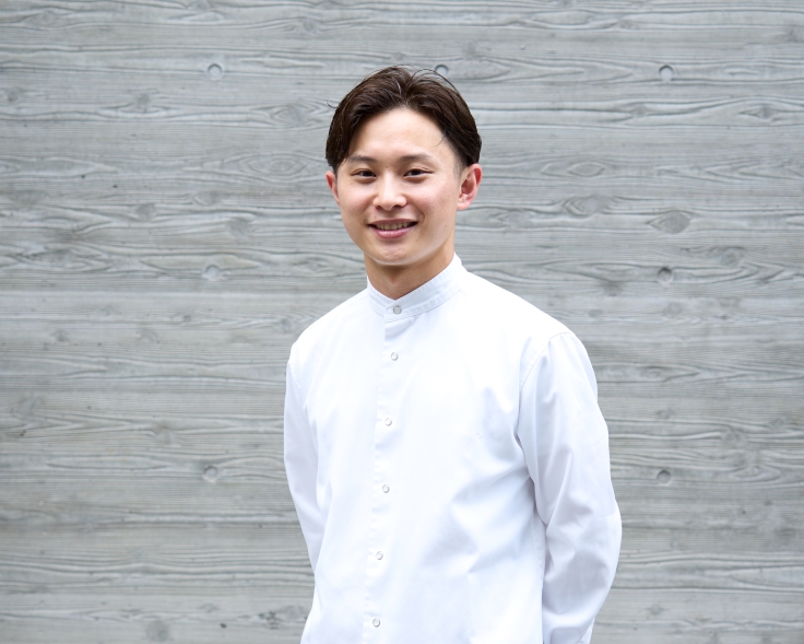 Young chef Hayashi is strives to share with his guests the unforgettable impressions he had when he first experienced French cuisine growing up. Image credit: Hakunei